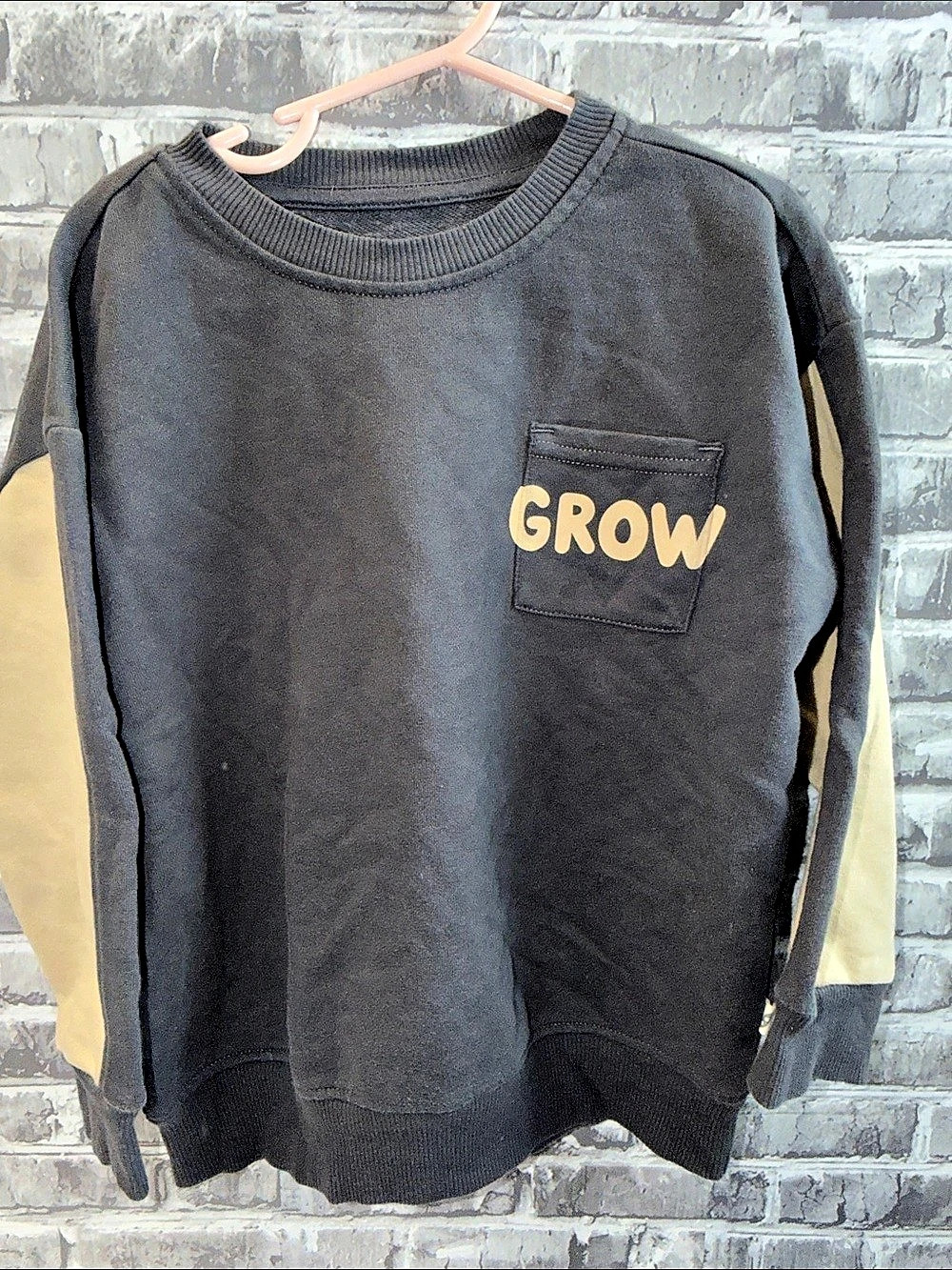 easy-peasy! Color Block Set in Black & Yellow Size 5T